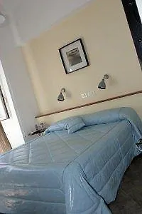 Residenza Nicola 3* ナポリ